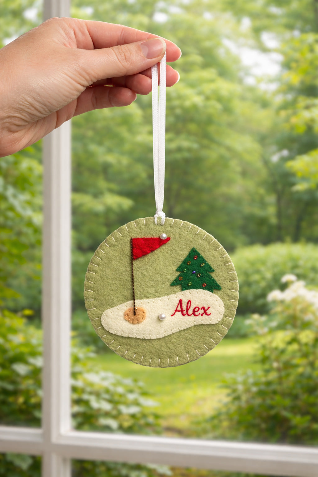 Custom Golf Course Felt Ornament, Handmade Golf Felt Ornament, Golf Lover Decor, Hanging Decor, Holiday Keepsake Gift ONMGTP06