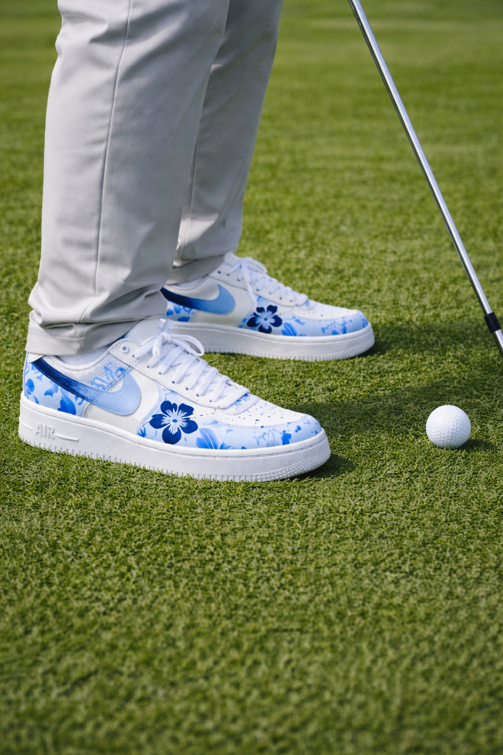 Blue Hibiscus Hawaiian Style Sneakers, Hibiscus Golf Shoes for Men/Women, Custom Sport Shoes, Custom Golf Shoes, Unique Gift for Golf Lover SHGTP23