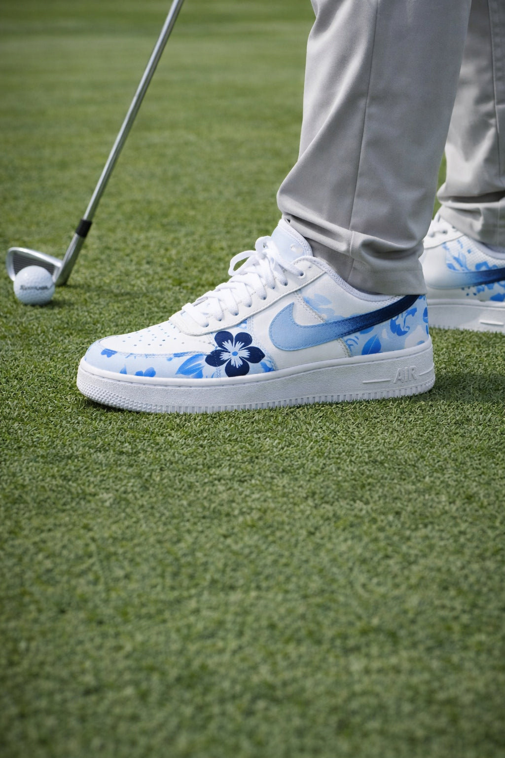 Blue Hibiscus Hawaiian Style Sneakers, Hibiscus Golf Shoes for Men/Women, Custom Sport Shoes, Custom Golf Shoes, Unique Gift for Golf Lover SHGTP23