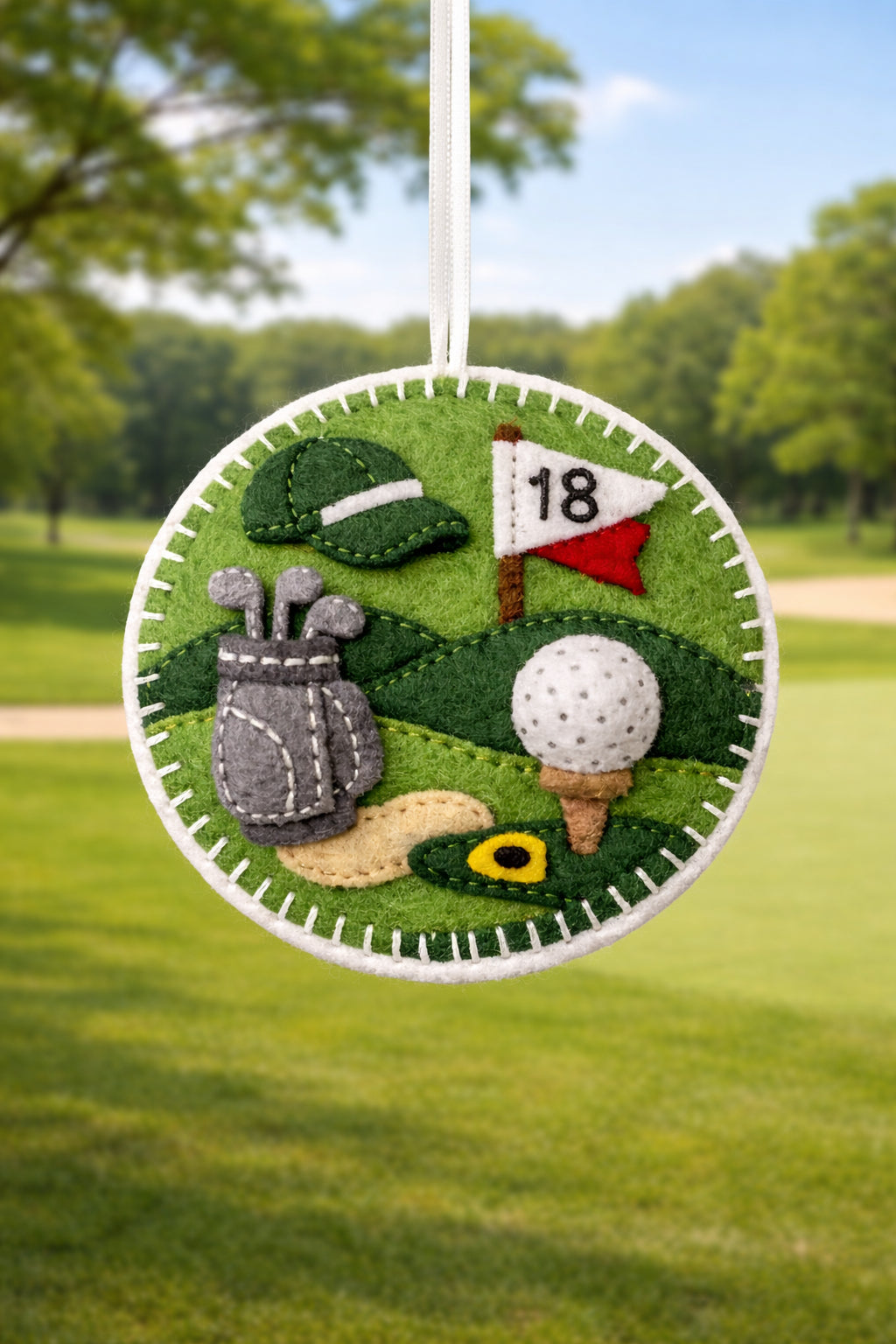 Custom Golf Course Felt Ornament, Handmade Golf Felt Ornament, Golf Lover Decor, Hanging Decor, Holiday Keepsake Gift ONMGTP04
