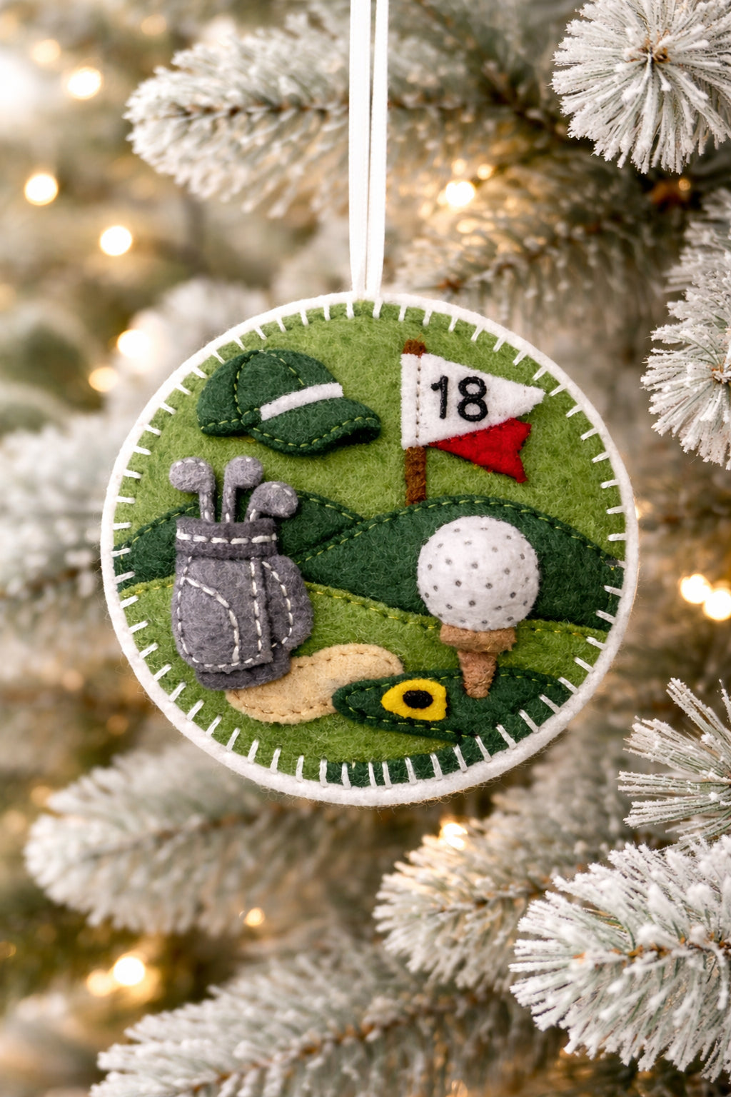 Custom Golf Course Felt Ornament, Handmade Golf Felt Ornament, Golf Lover Decor, Hanging Decor, Holiday Keepsake Gift ONMGTP04