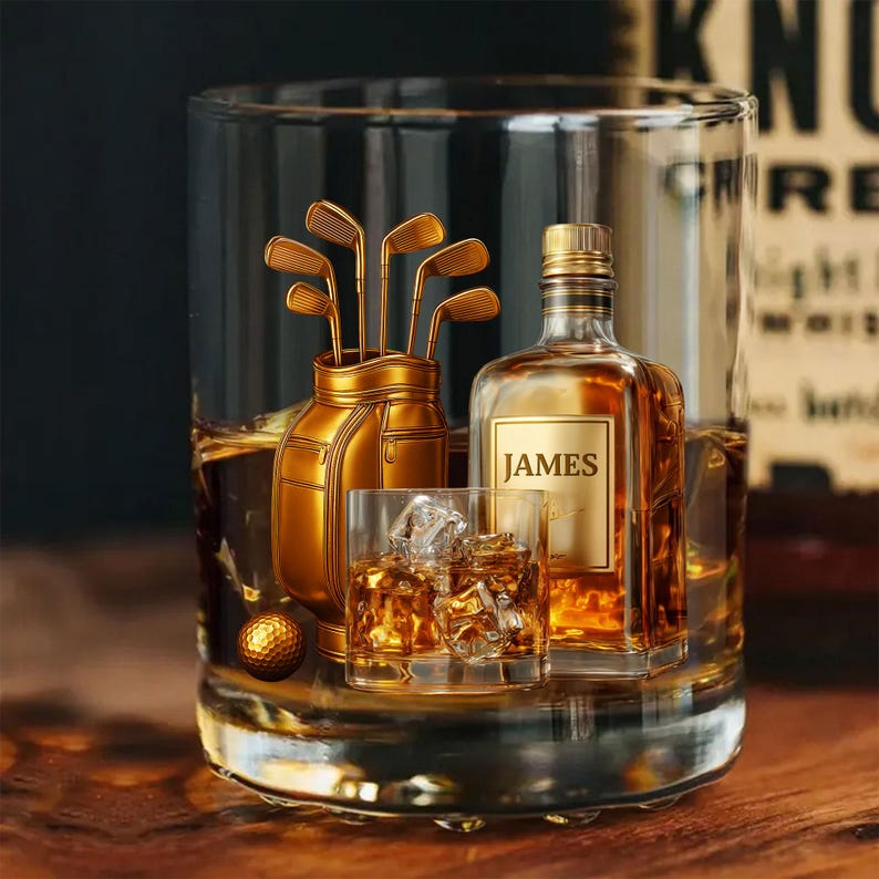 Personalized Golf Whiskey Glass, Custom Name on Bottle Label, Gold Golf Bag & Clubs Design, Unique Gift for Coach, Dad, or Grandpa
